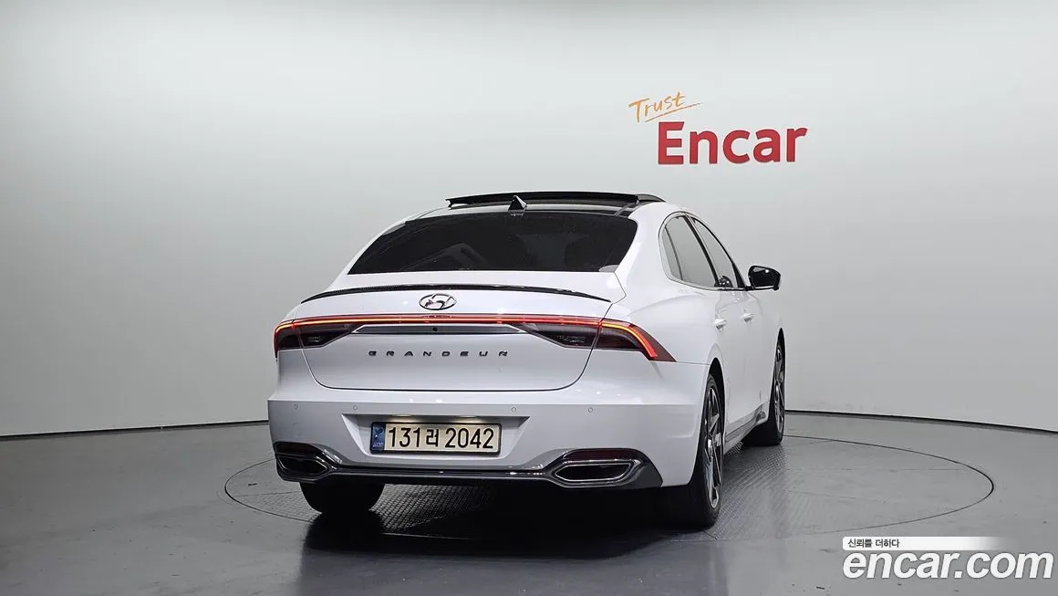Hyundai Grandeur 2023 из KR, фото 2