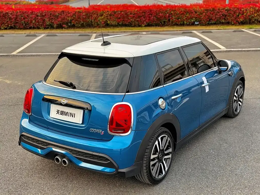 MINI Cooper (3-door) — фото 10