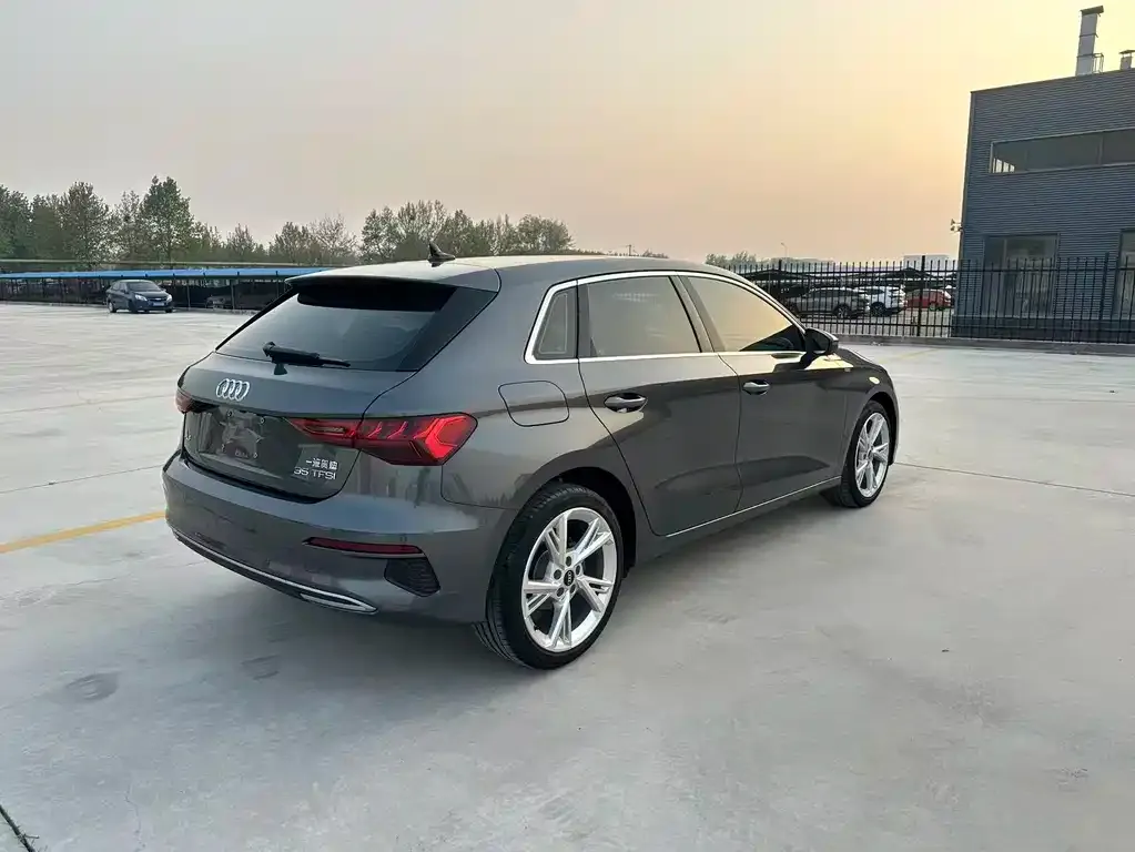 Audi A3 2023 из CN, фото 8