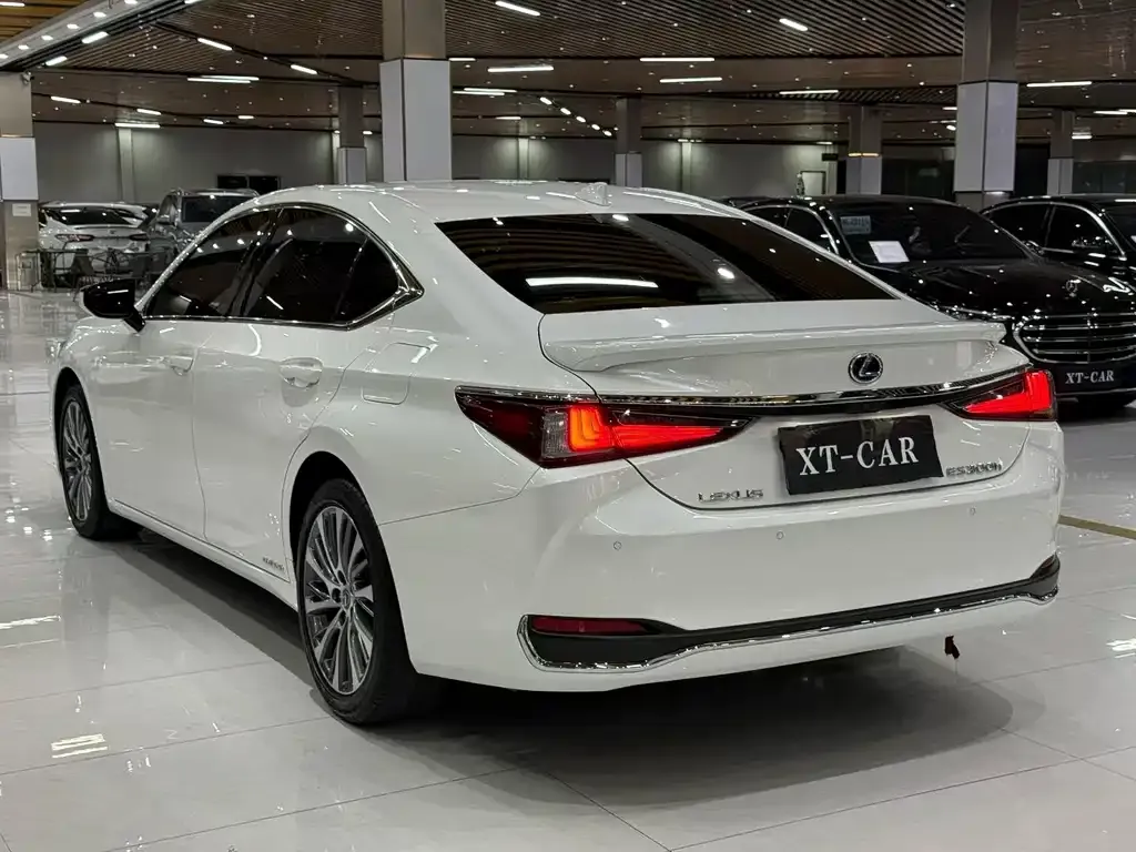 Lexus ES 2021 из CN, фото 4