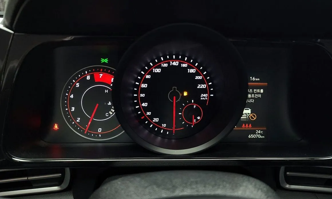 Hyundai AVANTE 2021 из KR, фото 5