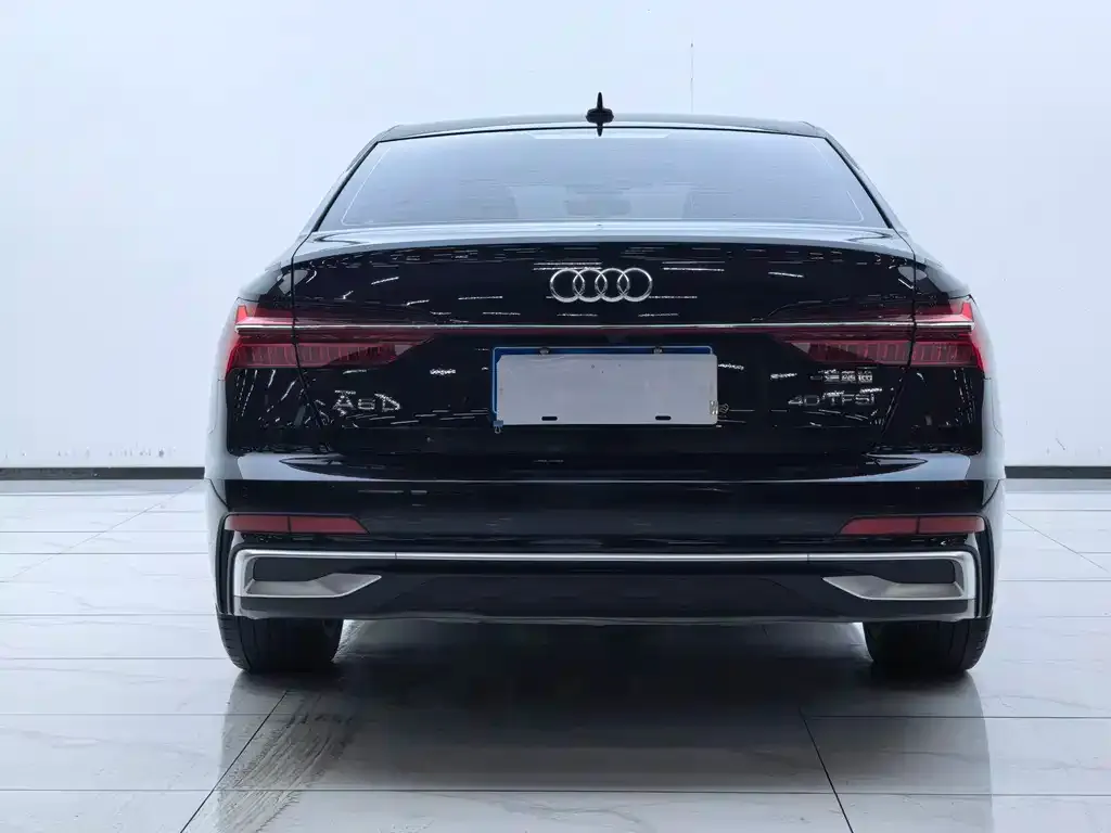 Audi A6L — фото 2