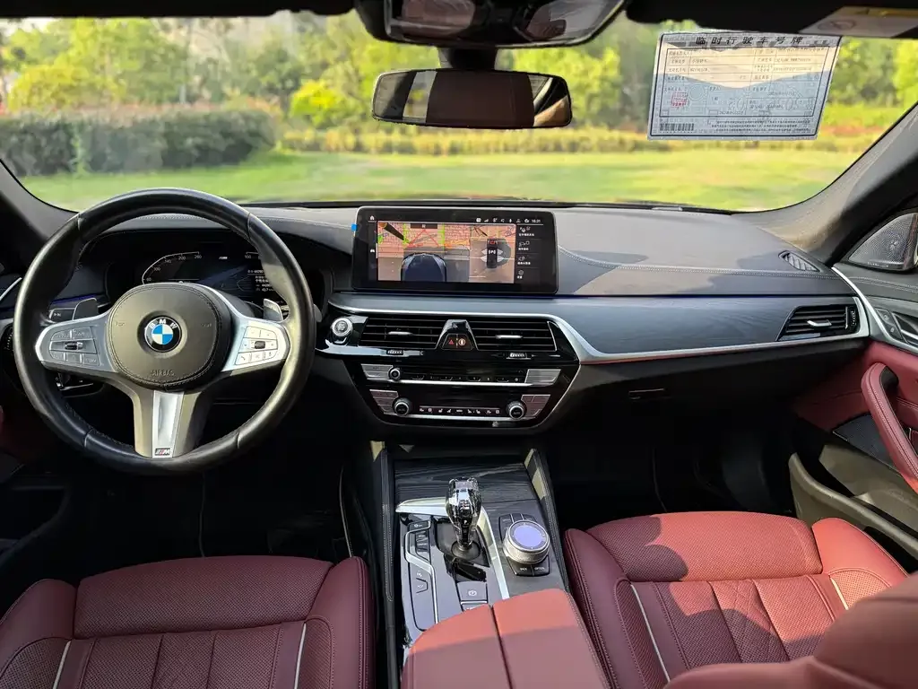 BMW 5 Series — фото 2