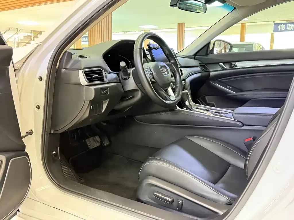 Honda Accord 2022 из CN, фото 8