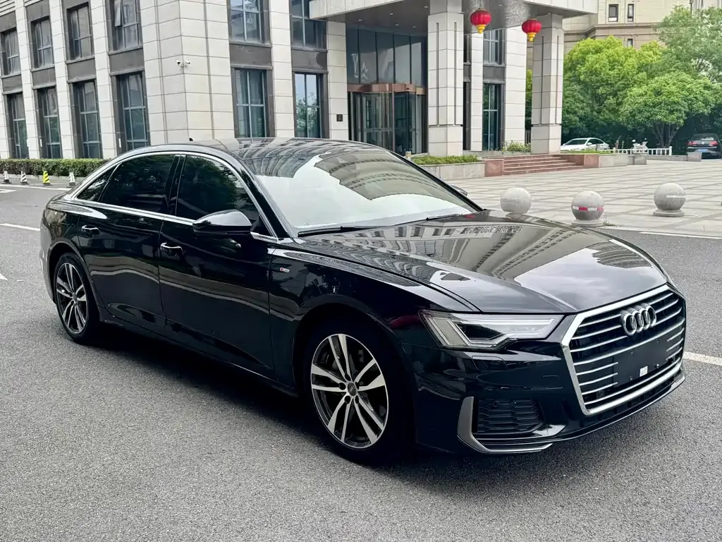 Audi A6L — фото 10