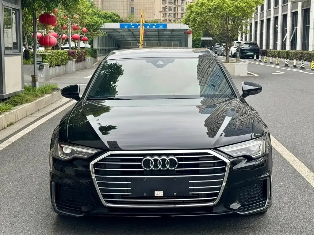 Audi A6L — фото 7