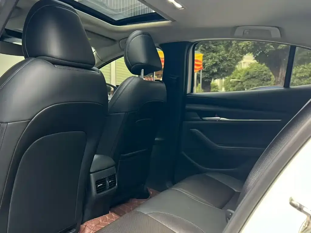 Mazda 3 Axela 2021 из CN, фото 2