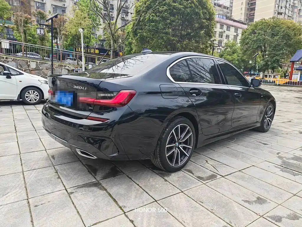 BMW 3 Series 2022 из CN, фото 8