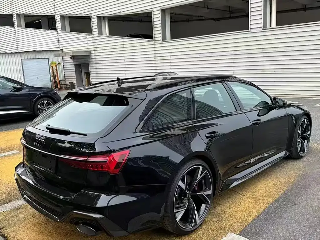 Audi RS 6 2023 из CN, фото 3