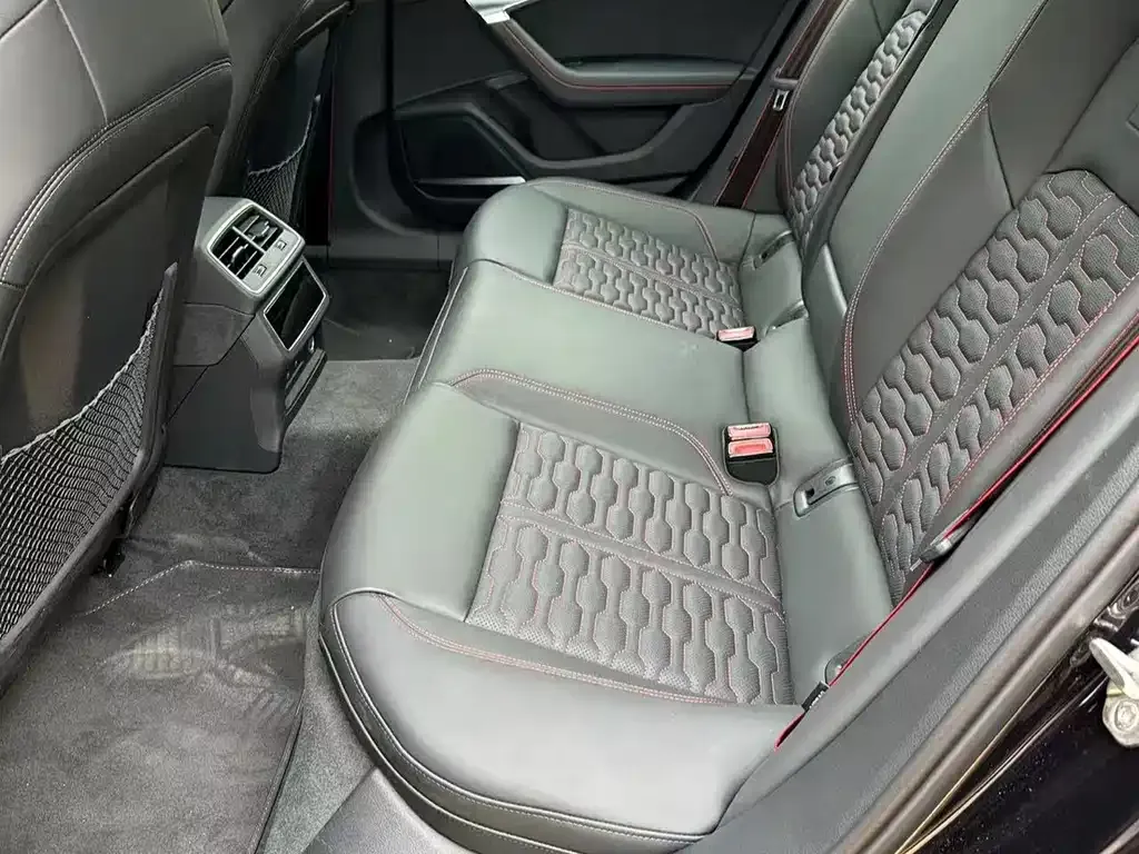 Audi RS 6 2023 из CN, фото 2