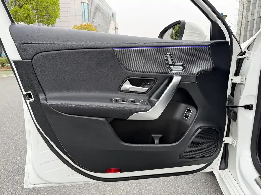 Mercedes-Benz A-Class 2021 из CN, фото 5