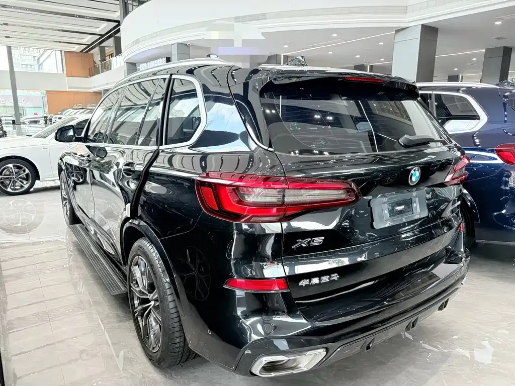 BMW X5 2022 из CN, фото 2