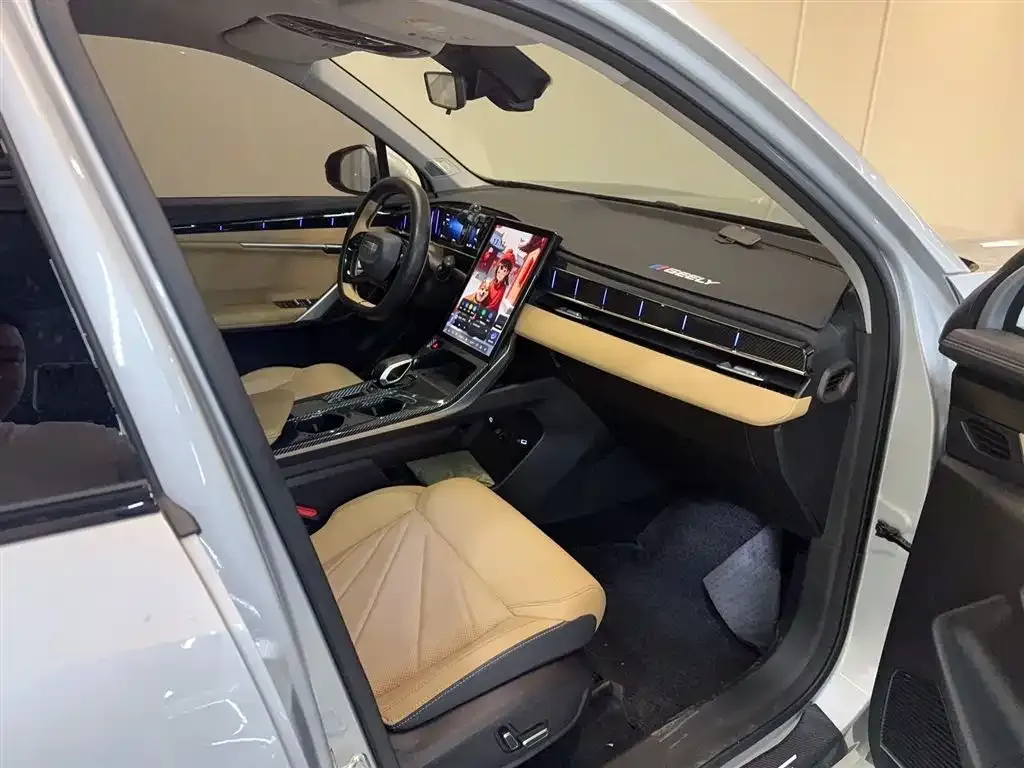 Geely Boyue L 2023 из CN, фото 4