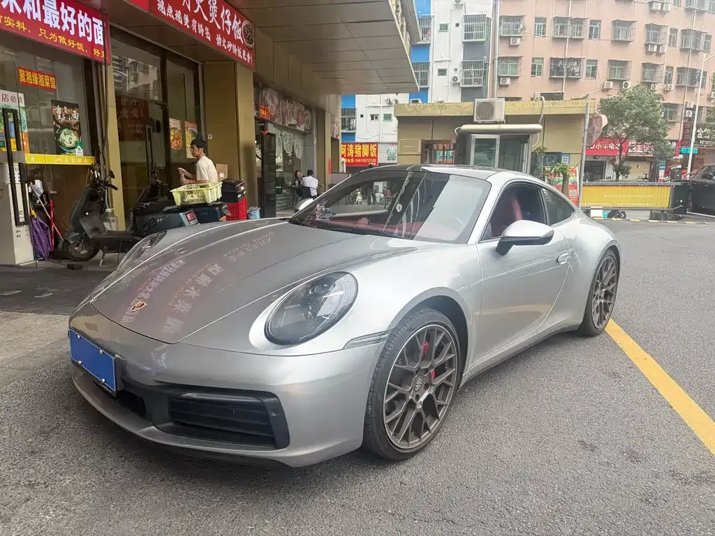 Porsche 911