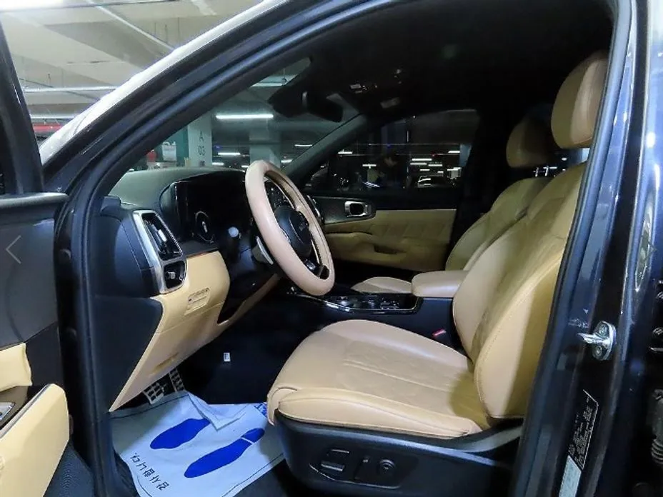 Kia Sorento — фото 6