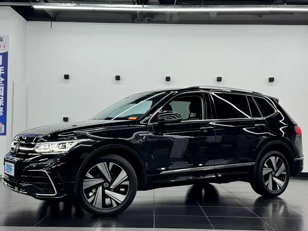 Volkswagen Tiguan L 2023 из CN, фото 4