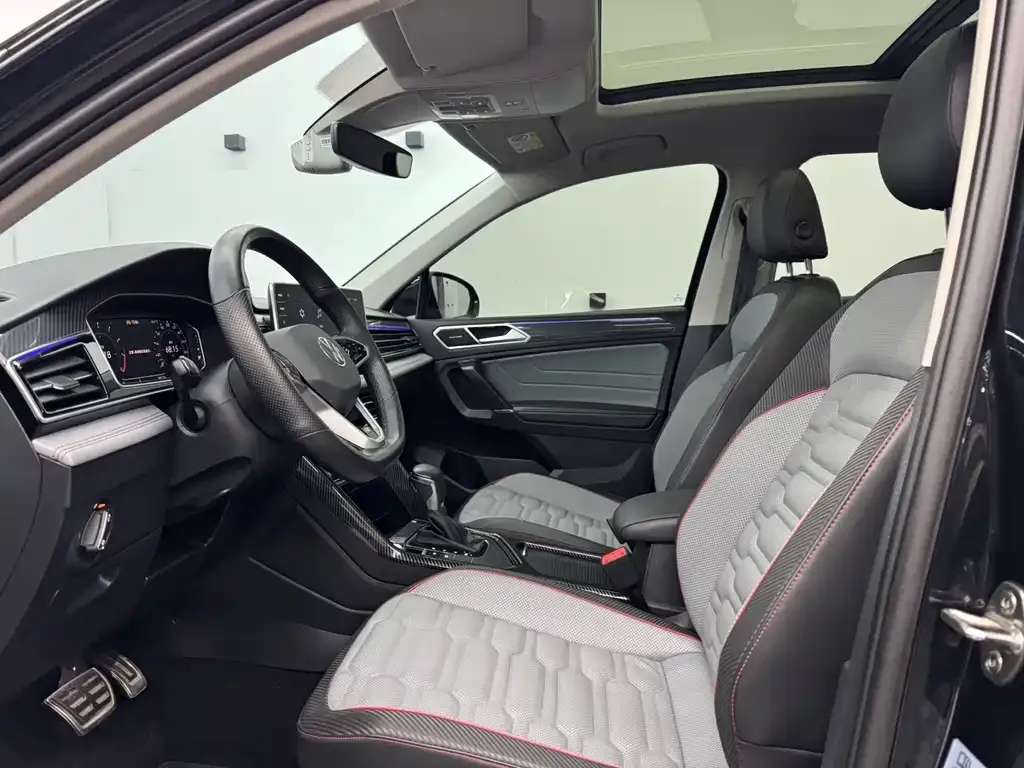 Volkswagen Tiguan L 2023 из CN, фото 9