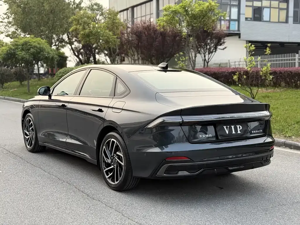 Lincoln Z 2023 из CN, фото 10