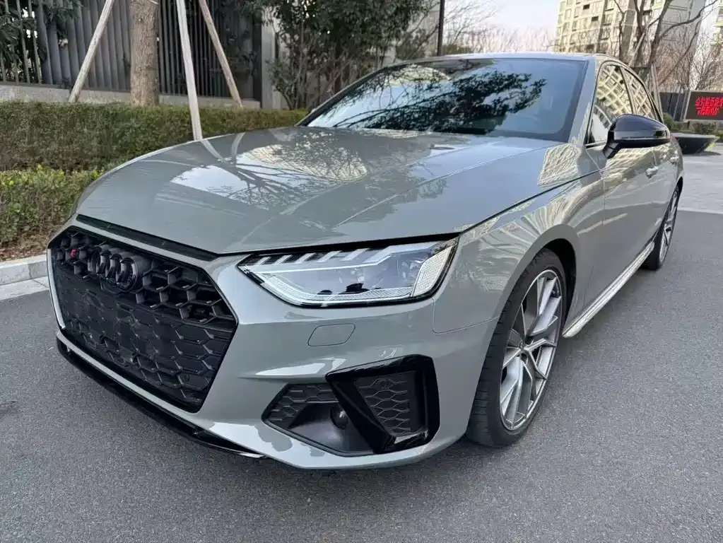 Audi S4