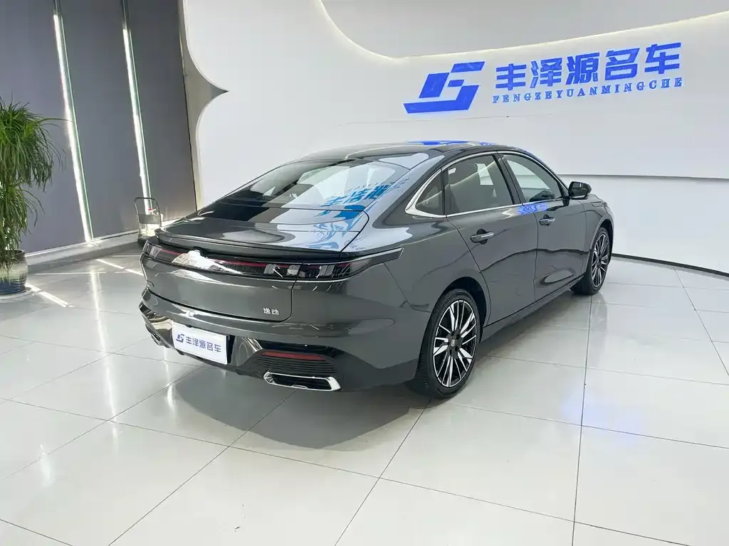 Changan Eado — фото 8