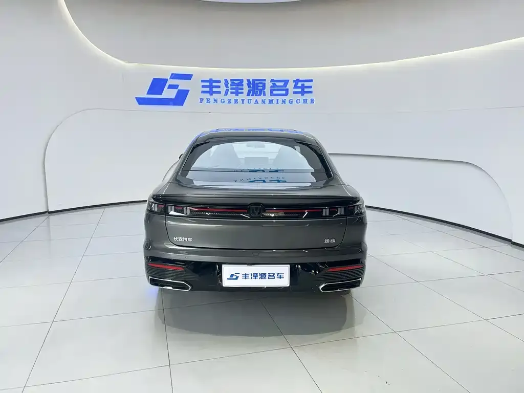 Changan Eado — фото 2