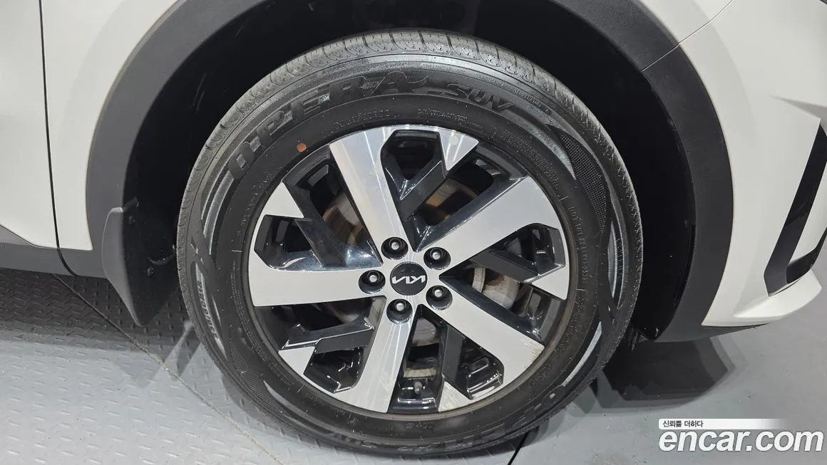 Kia Sorento 2023 из KR, фото 2