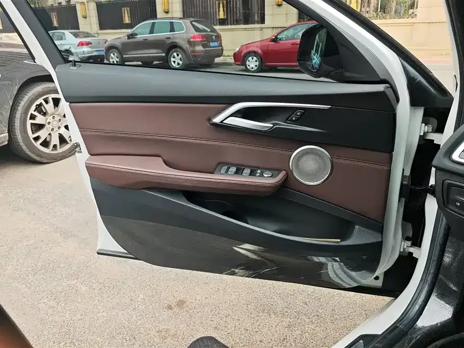 BMW 1 Series — фото 10