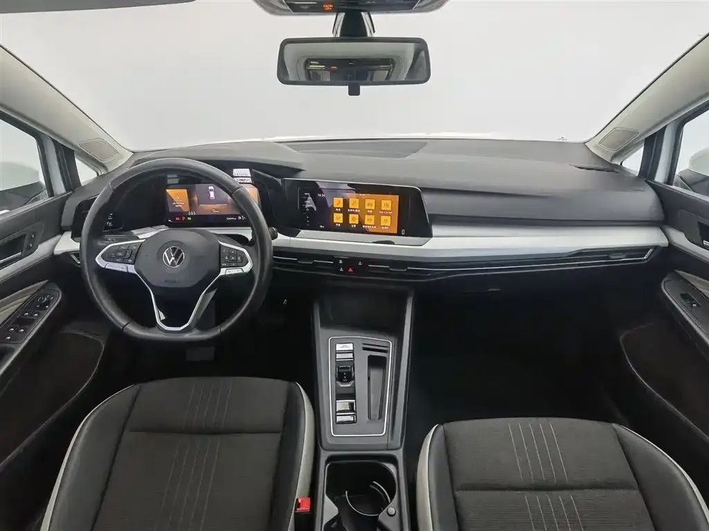 Volkswagen Golf 2021 из CN, фото 8