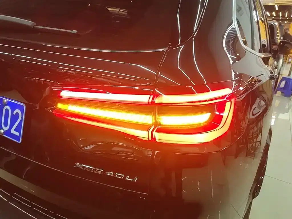 BMW X5 — фото 10