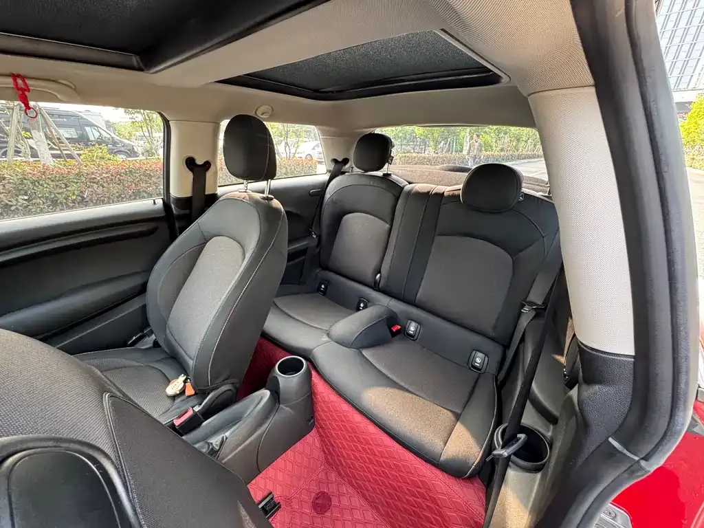 MINI Cooper (3-door) 2021 из CN, фото 2