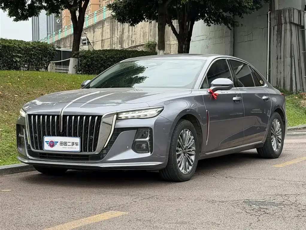 Hongqi H5 — фото 1