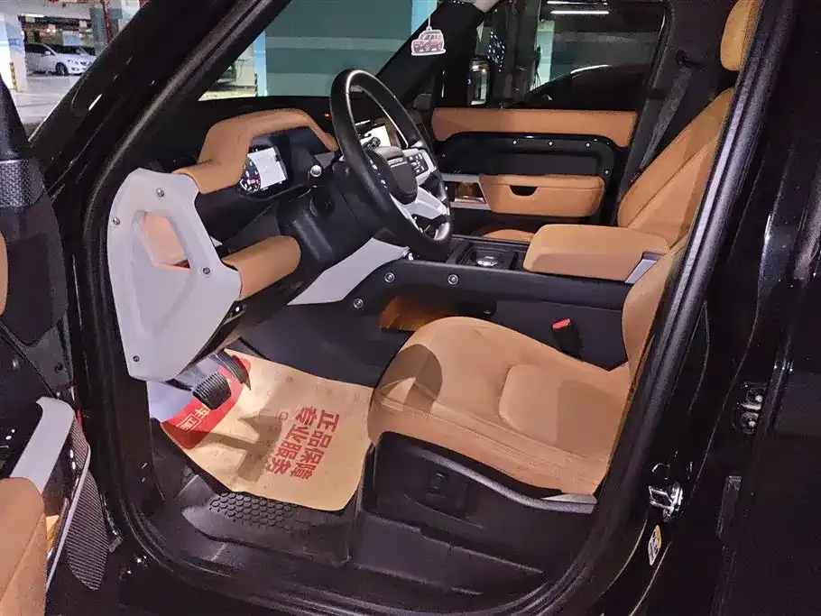 Land Rover Defender — фото 10