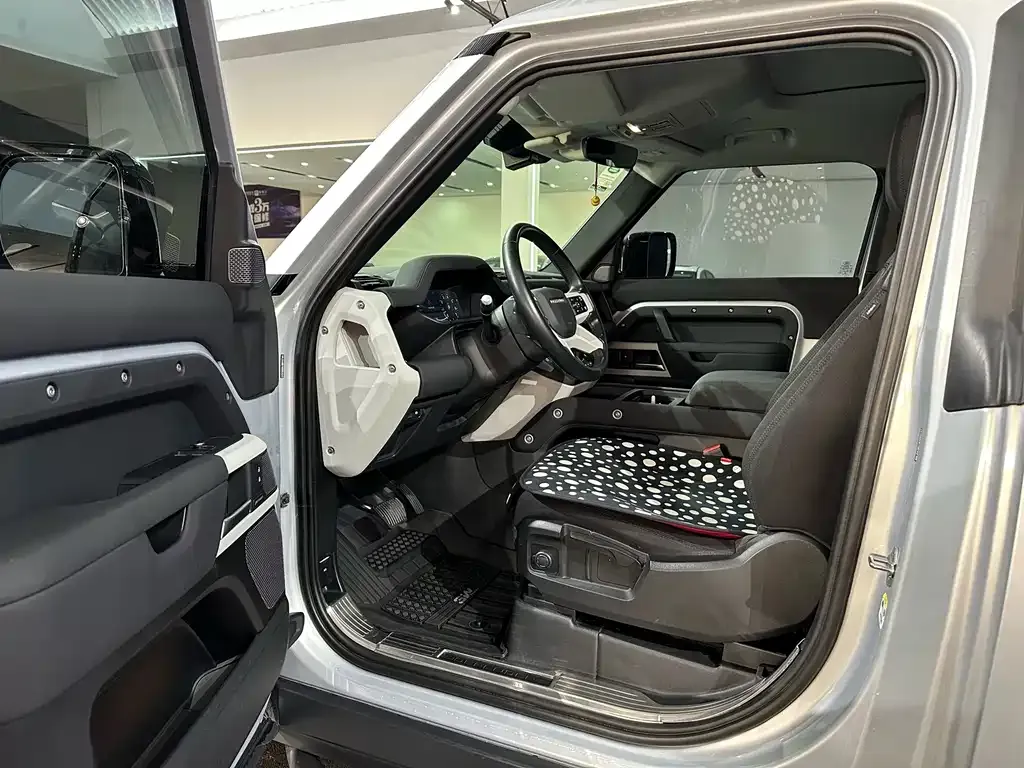 Land Rover Defender — фото 4