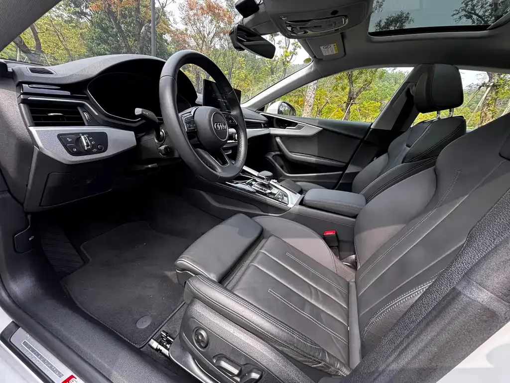 Audi A5 (Import) — фото 2