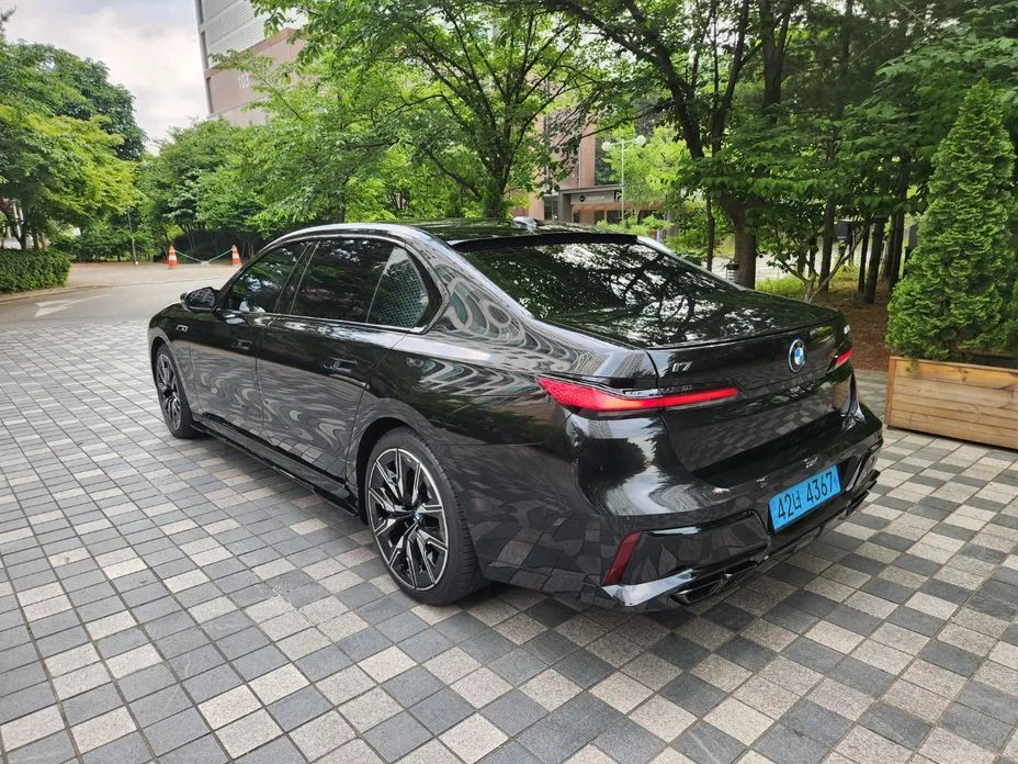 BMW i7 2024 из KR, фото 4