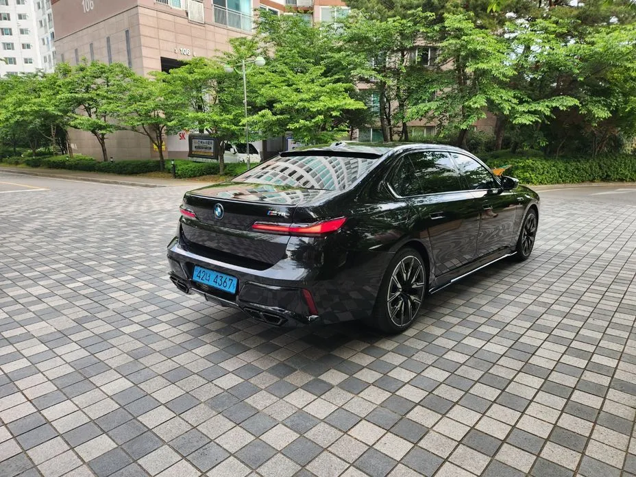 BMW i7 2024 из KR, фото 7