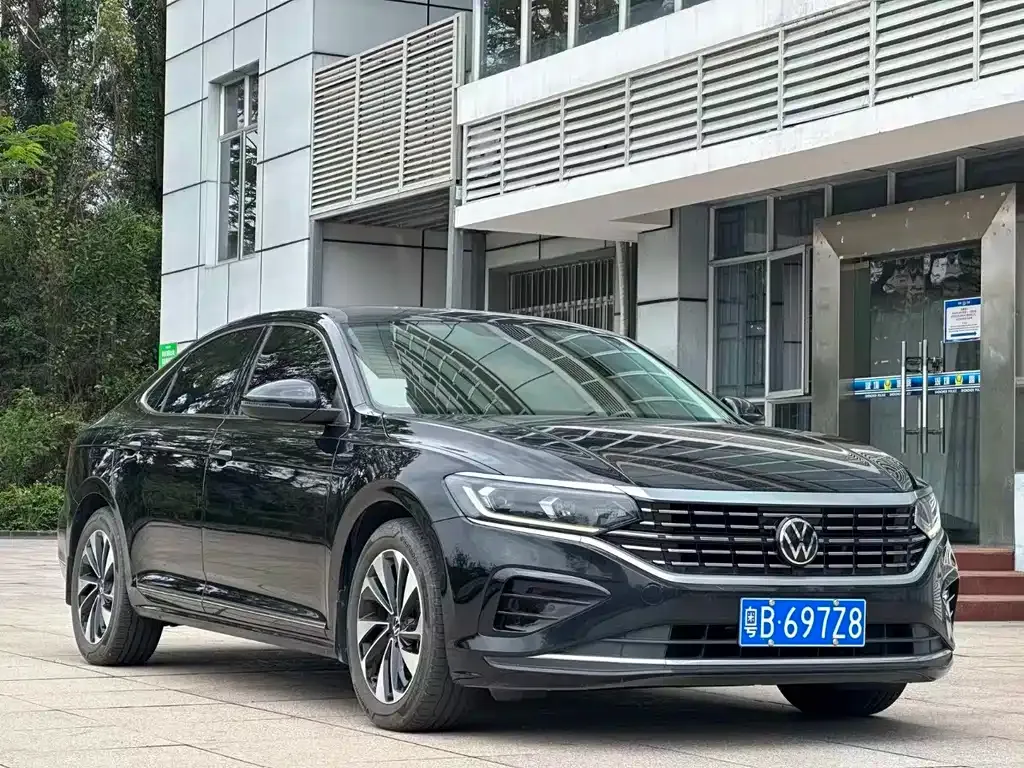 Volkswagen Passat — фото 10
