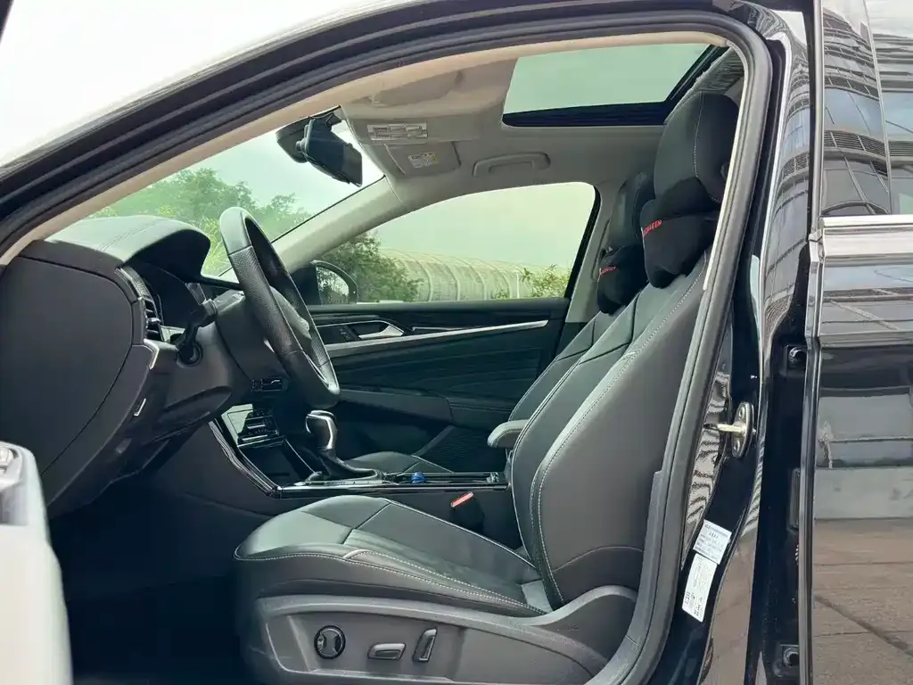 Volkswagen Passat — фото 8