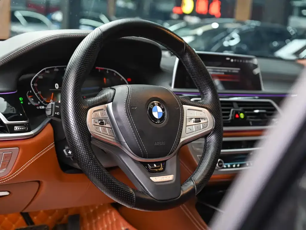 BMW 7 Series 2022 из CN, фото 4