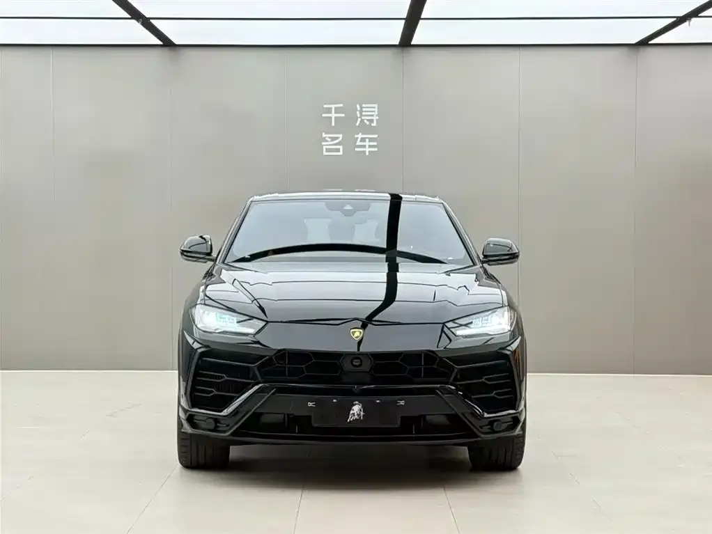 Lamborghini Urus — фото 7
