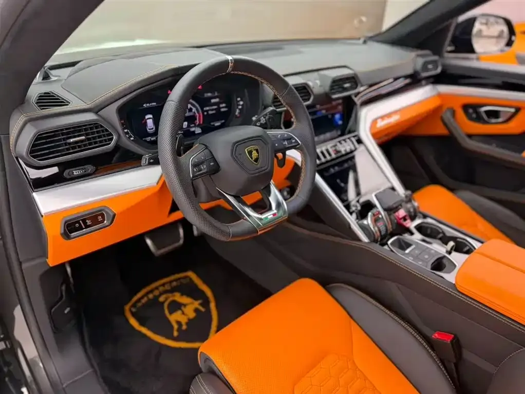 Lamborghini Urus — фото 3