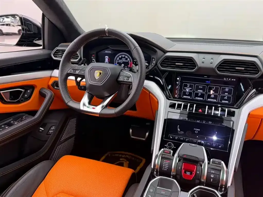Lamborghini Urus — фото 9