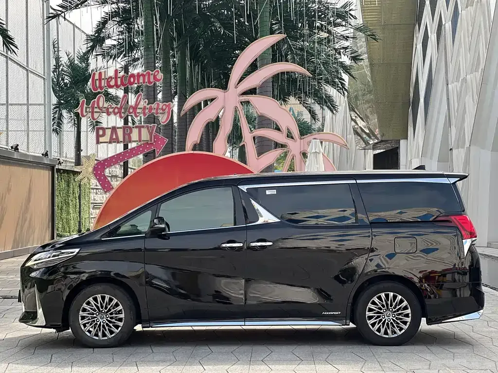 Lexus LM 2023 из CN, фото 4
