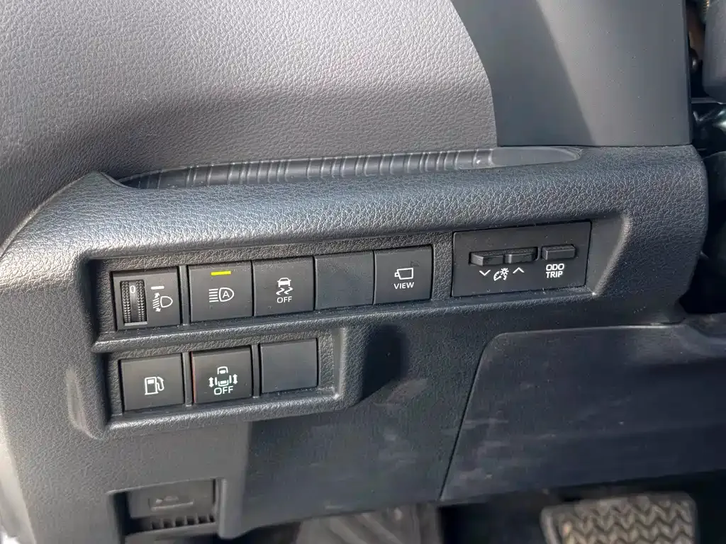 Toyota Sienna — фото 4