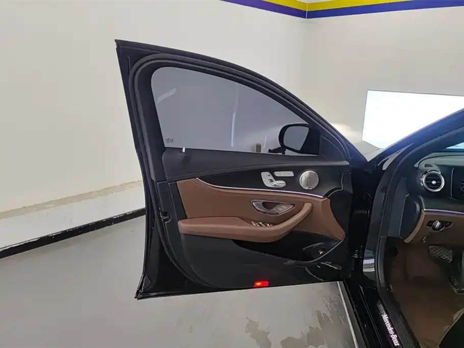 Mercedes-Benz E-Class 2023 из CN, фото 3