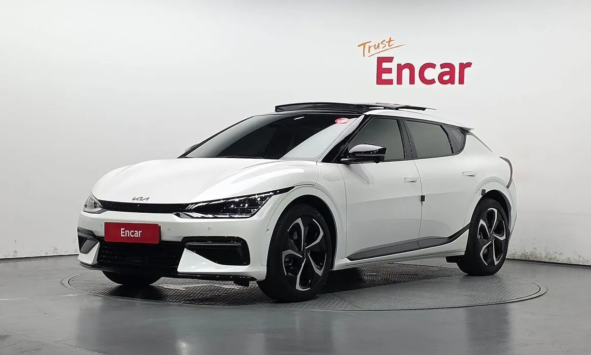 Kia EV6 2023 из KR, фото 1