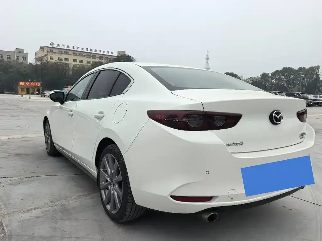 Mazda 3 Axela 2021 из CN, фото 4