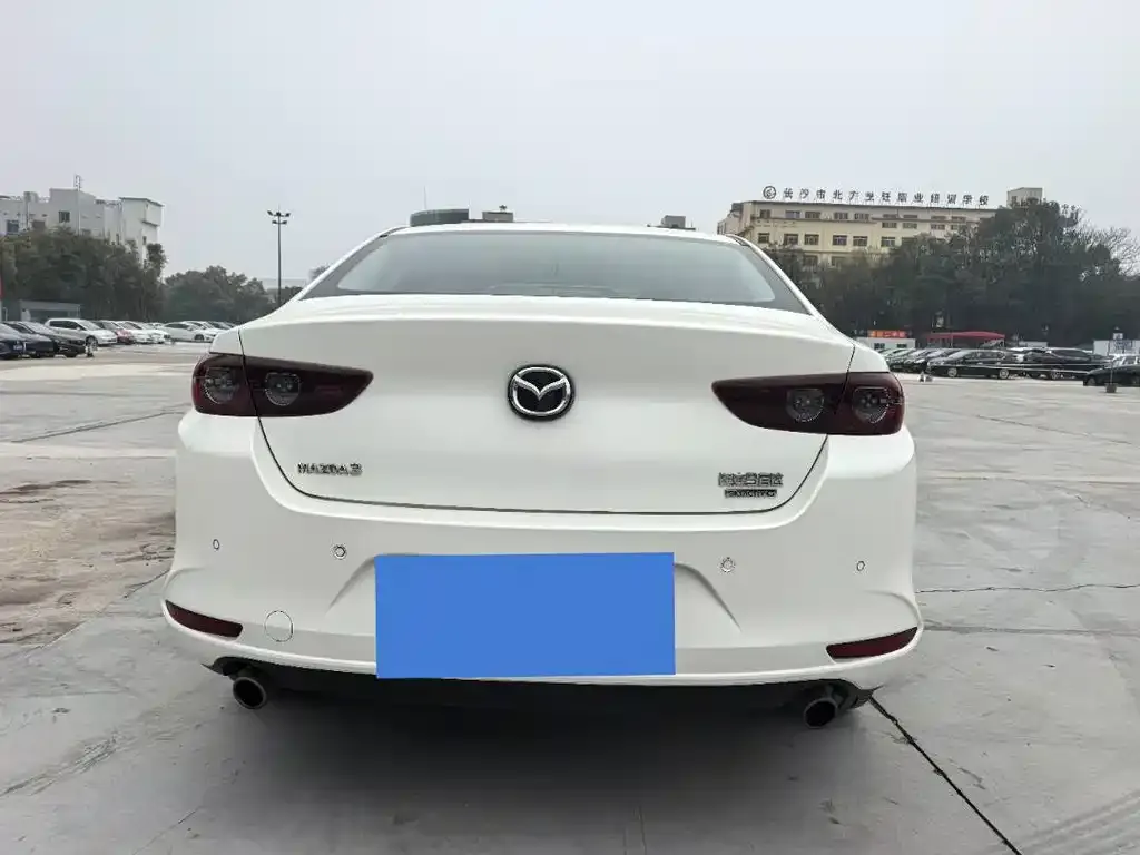 Mazda 3 Axela 2021 из CN, фото 2