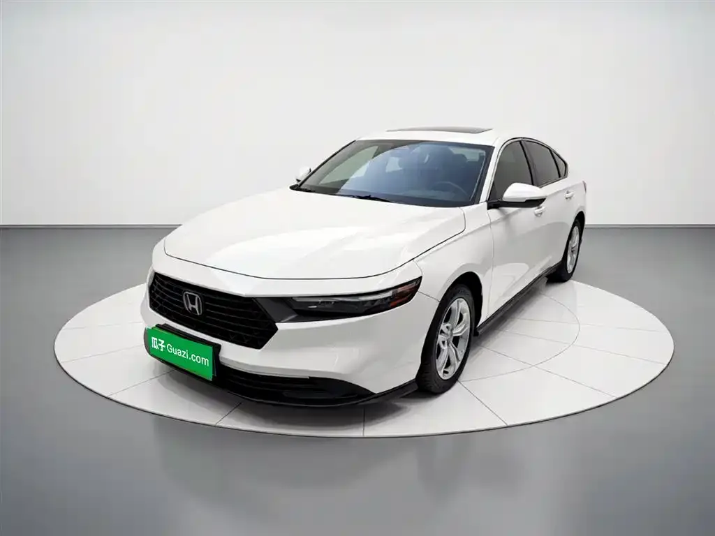 Honda Accord — фото 1