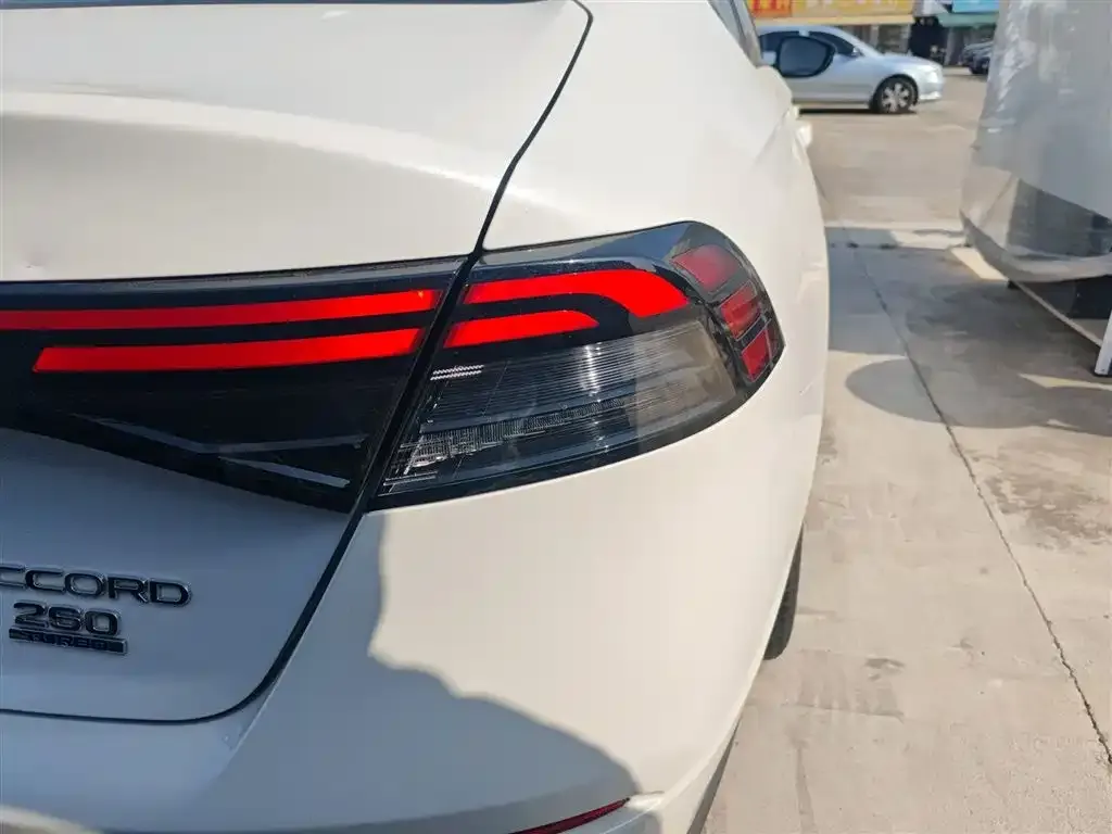 Honda Accord — фото 2